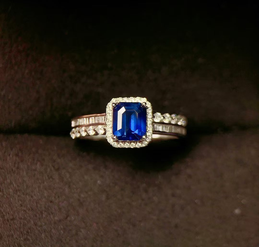 Rich and deep sapphire🌌18k gold unheated sapphire ring