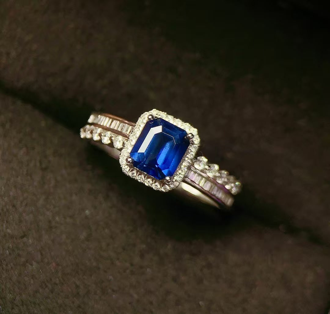 Rich and deep sapphire🌌18k gold unheated sapphire ring