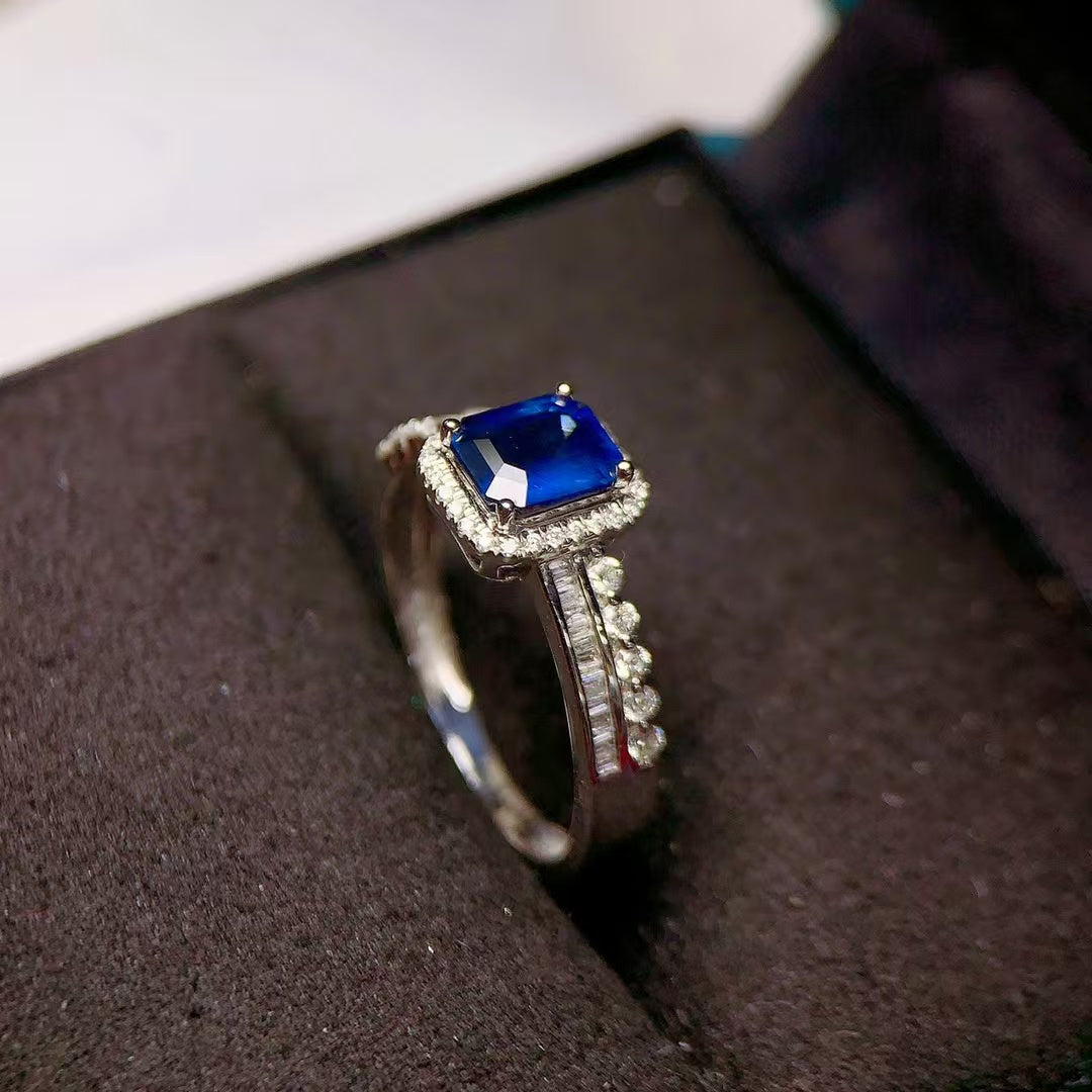 Rich and deep sapphire🌌18k gold unheated sapphire ring