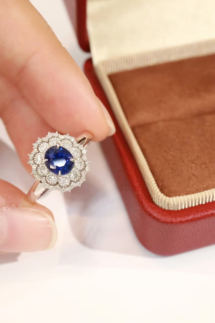 18k unheated sapphire ring, royal blue.