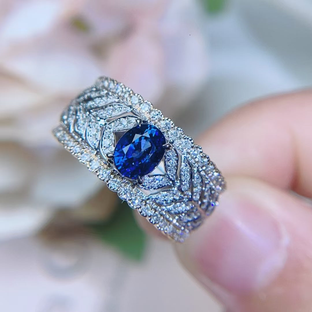 18K gold natural sapphire ring, excellent color and fire,