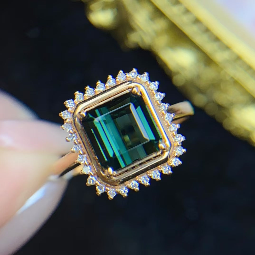 ·Mysterious blue tourmaline ring💍18k gold with diamond inlay