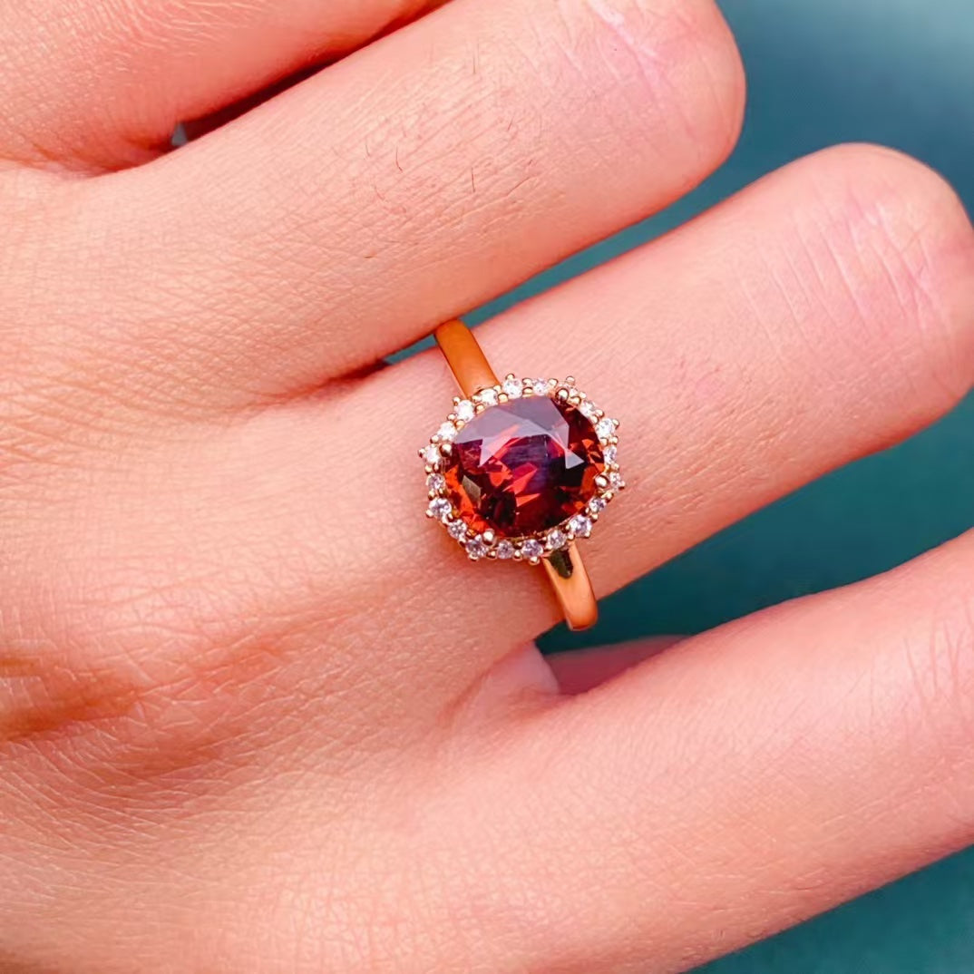 💖Beautiful red tourmaline ring, 18k gold inlaid with South African diamonds, clean crystal and good fire Total weight 2.27g main stone 2ct diamond 0.15/20p With certificate📃➕Exquisite gift box➕Free ring modification E10060