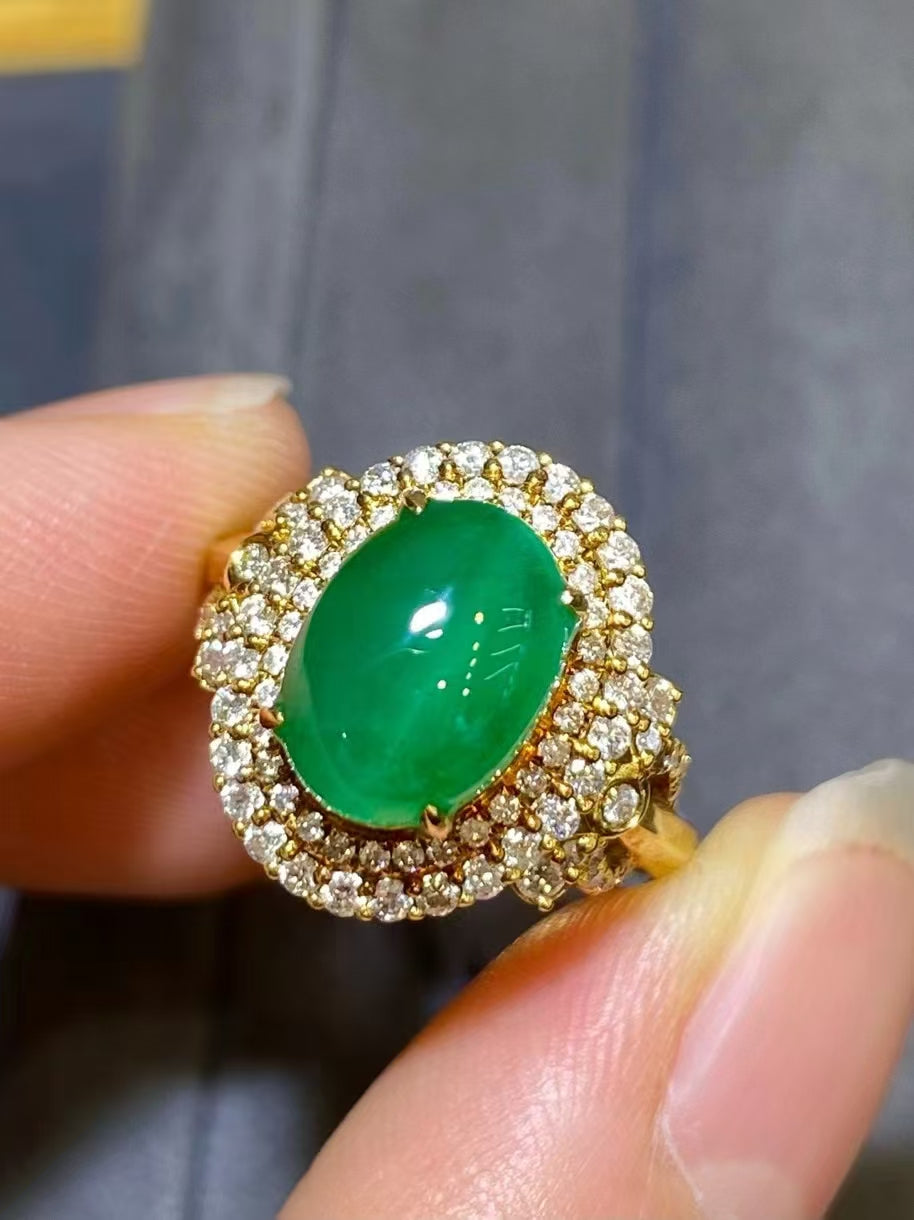 18K gold inlaid with natural emerald! Jewelry Gemstone Ring Engagement Ring