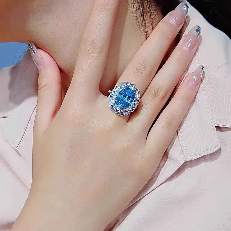 New Luxury Jewelry Exhibition Designer Glacier Blue 10 Carat Diamond Ring 925 Silver Plated White Gold