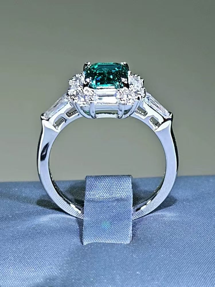 New Luxury Inlaid Cultivated Emerald Step Square Micro-Inlaid 2 Carat Diamond Ring 925 Sterling Silver Gold-Plated Ring