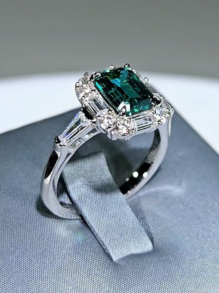 New Luxury Inlaid Cultivated Emerald Step Square Micro-Inlaid 2 Carat Diamond Ring 925 Sterling Silver Gold-Plated Ring