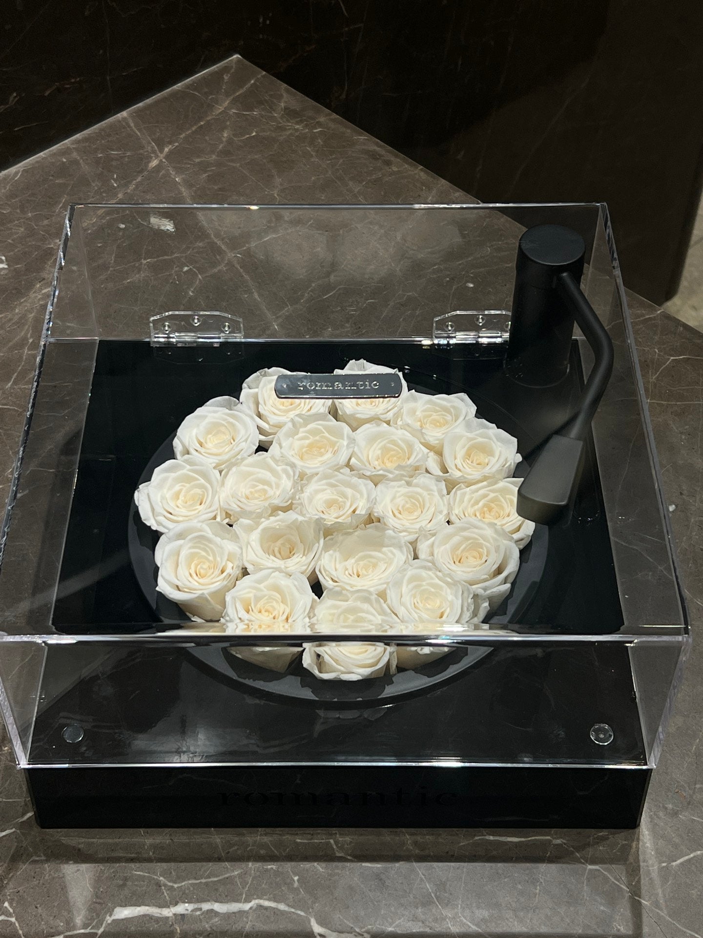 Musical Eternal Rose - Heart Shaped Bluetooth Speaker Gift Set for Wedding & Anniversary