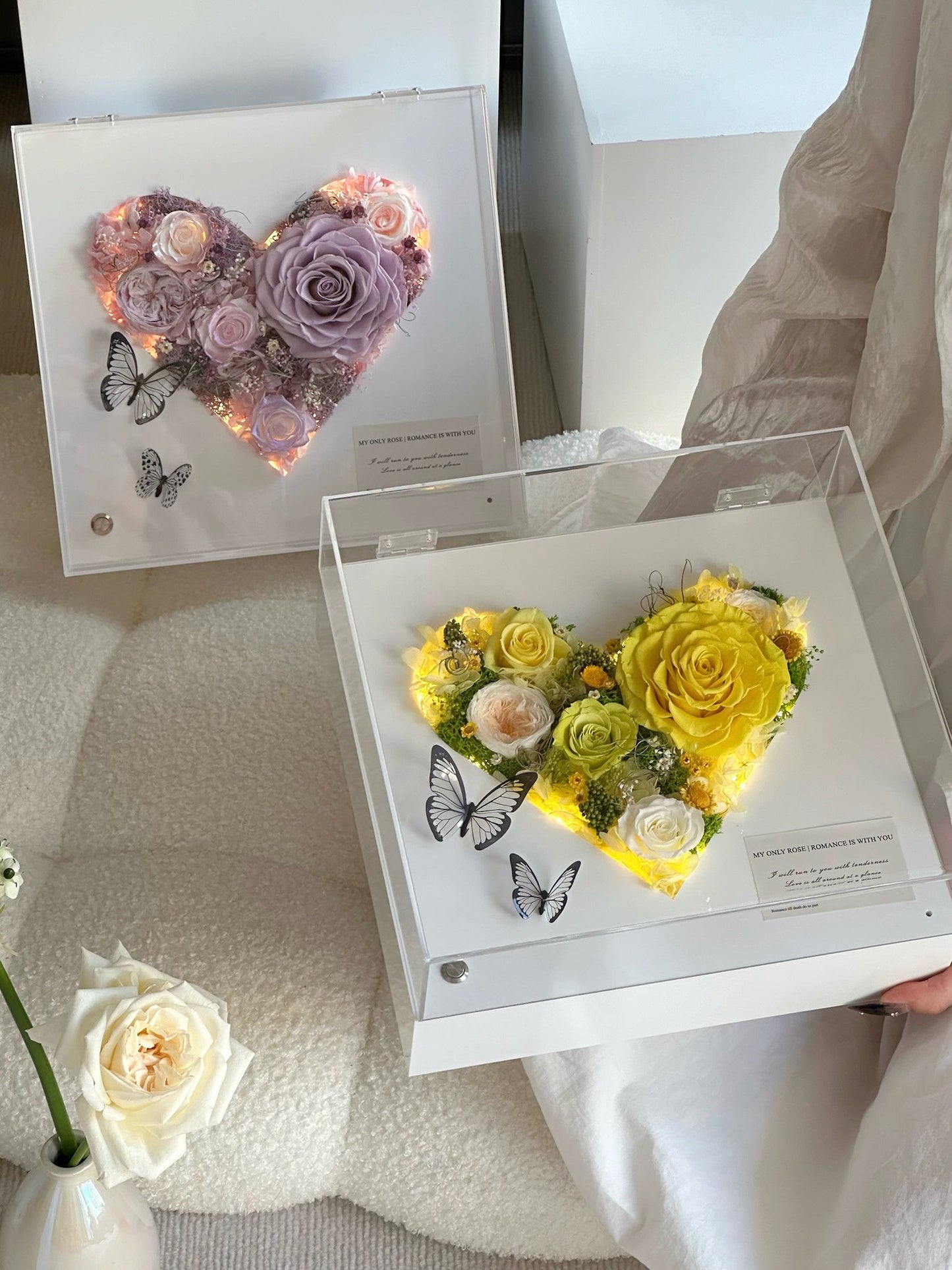 Long Lasting Preserved Rose and Crystal Clear Bluetooth Speaker - Gift for Him & Her