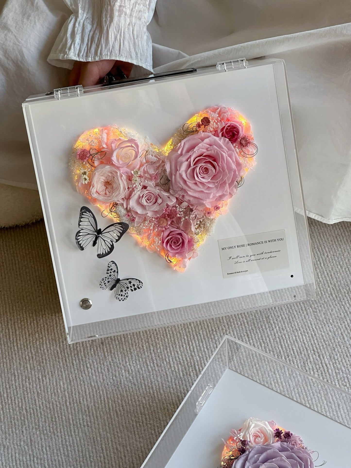 Long Lasting Preserved Rose and Crystal Clear Bluetooth Speaker - Gift for Him & Her