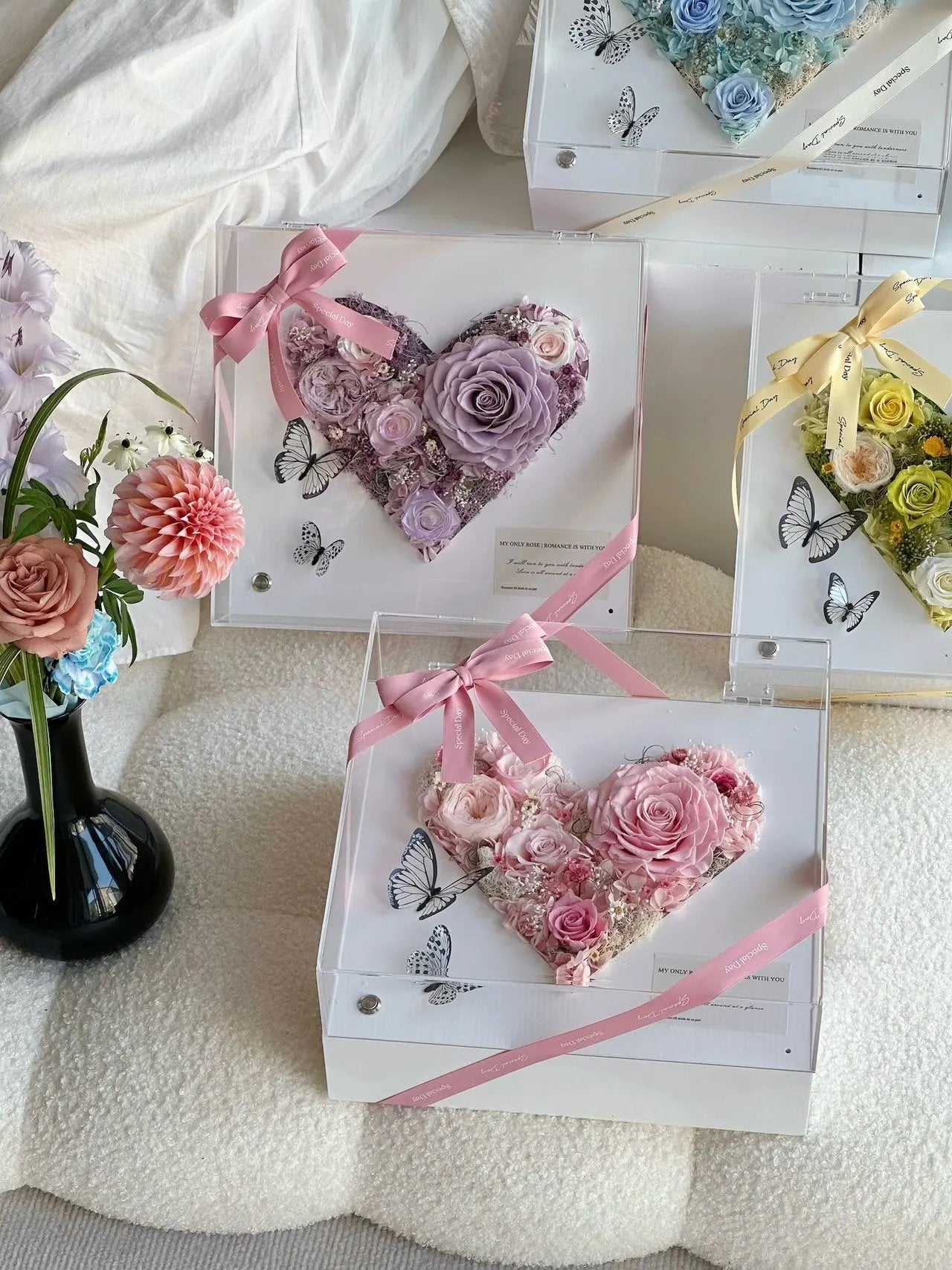 Long Lasting Preserved Rose and Crystal Clear Bluetooth Speaker - Gift for Him & Her