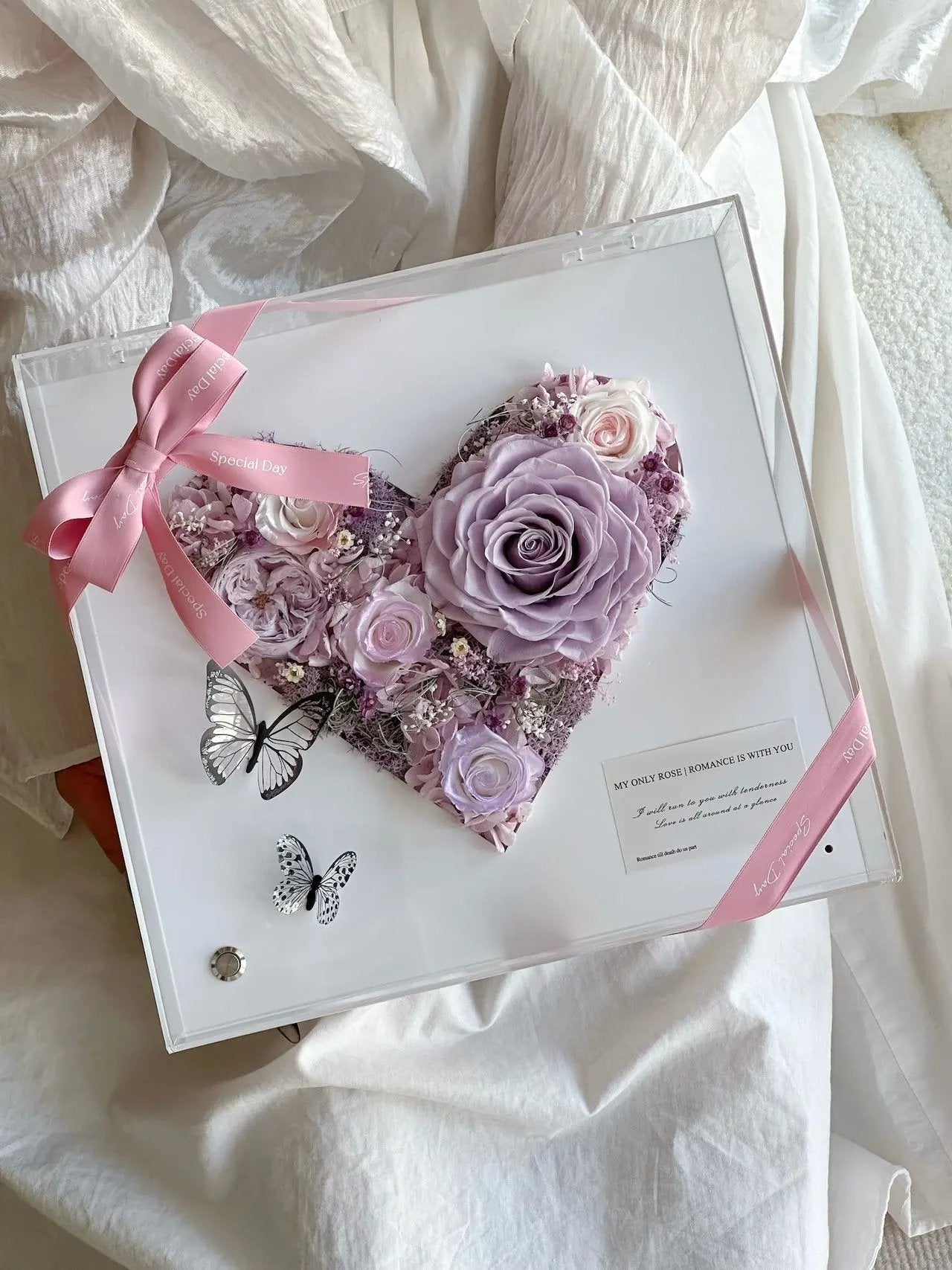 Long Lasting Preserved Rose and Crystal Clear Bluetooth Speaker - Gift for Him & Her