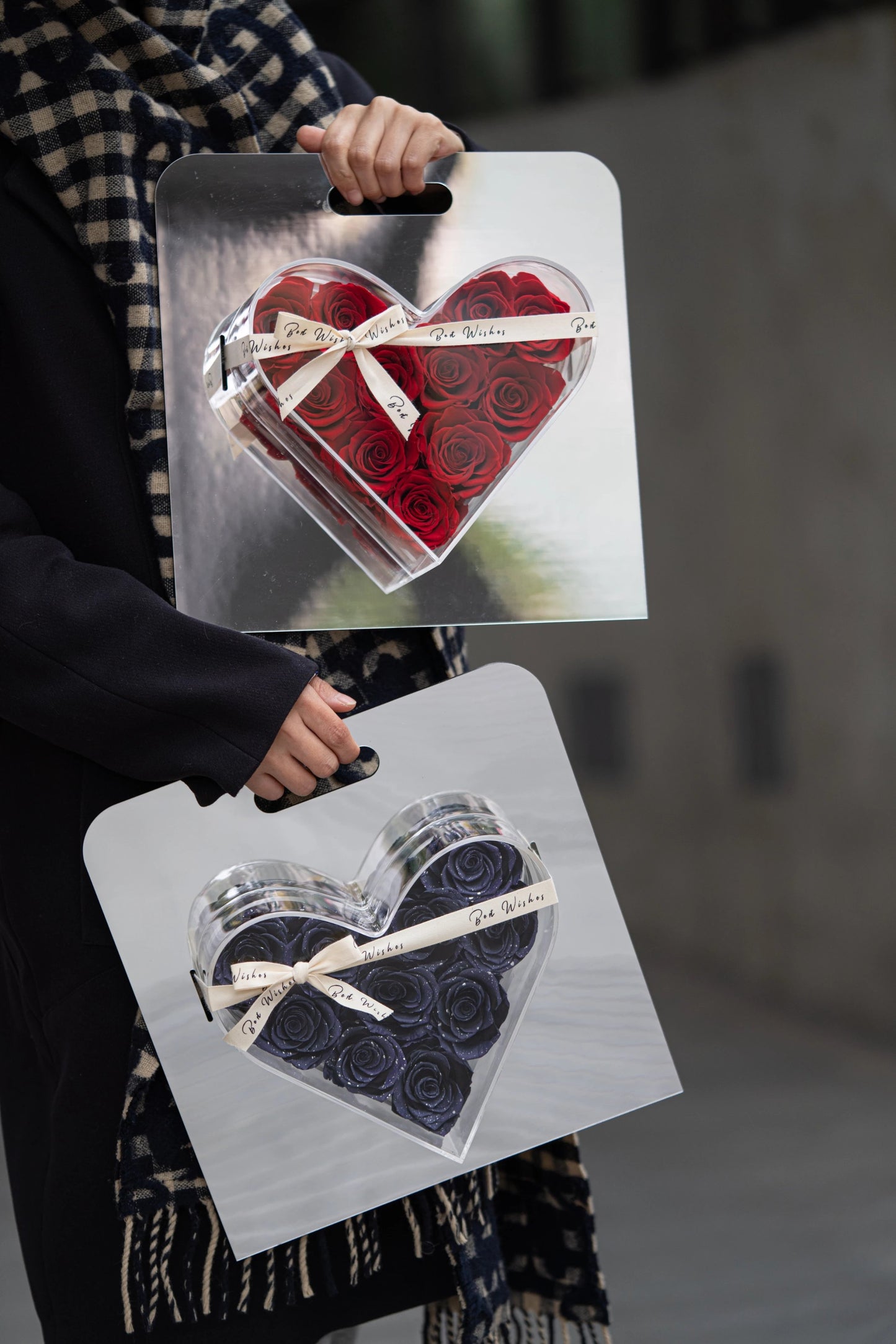 Eternal Rose Mirror Heart with Handle - Illuminated LED Light, Luxury Valentine's Day Gift for Her, Anniversary, Wedding, Home Decor