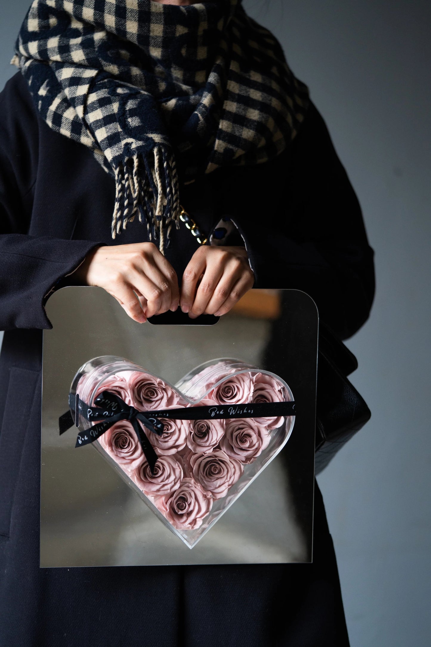 Eternal Rose Mirror Heart with Handle - Illuminated LED Light, Luxury Valentine's Day Gift for Her, Anniversary, Wedding, Home Decor