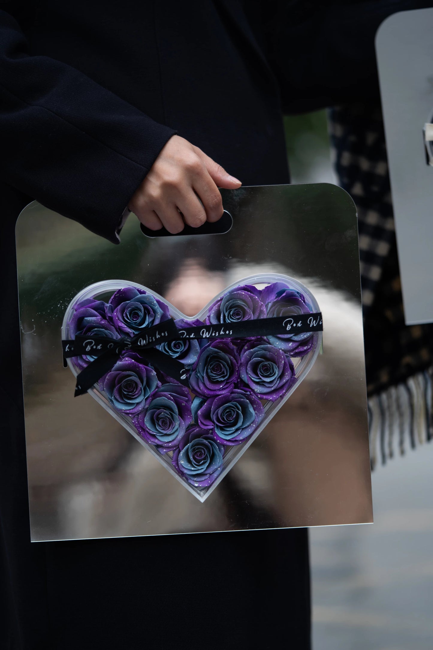 Eternal Rose Mirror Heart with Handle - Illuminated LED Light, Luxury Valentine's Day Gift for Her, Anniversary, Wedding, Home Decor