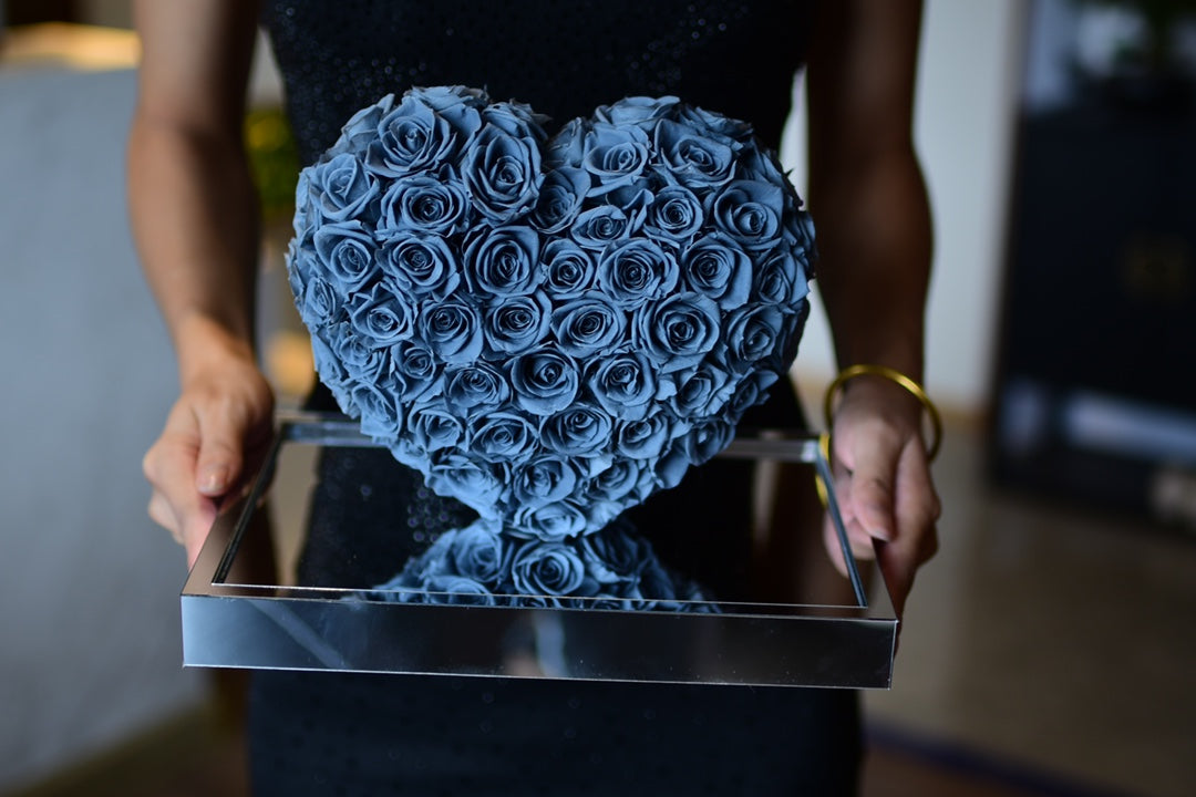 Luxury Eternal Blooming Rose Encased in a Crystal Clear Heart - Elegant Anniversary Gift for Her, Mother's Day Present