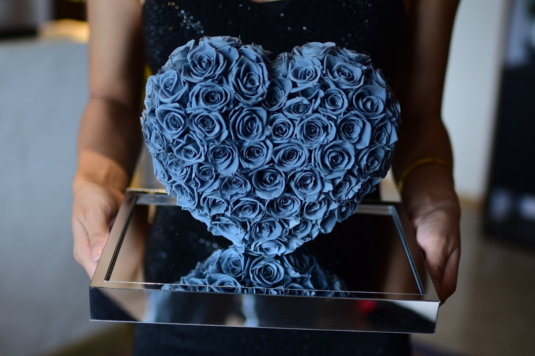 Luxury Eternal Blooming Rose Encased in a Crystal Clear Heart - Elegant Anniversary Gift for Her, Mother's Day Present