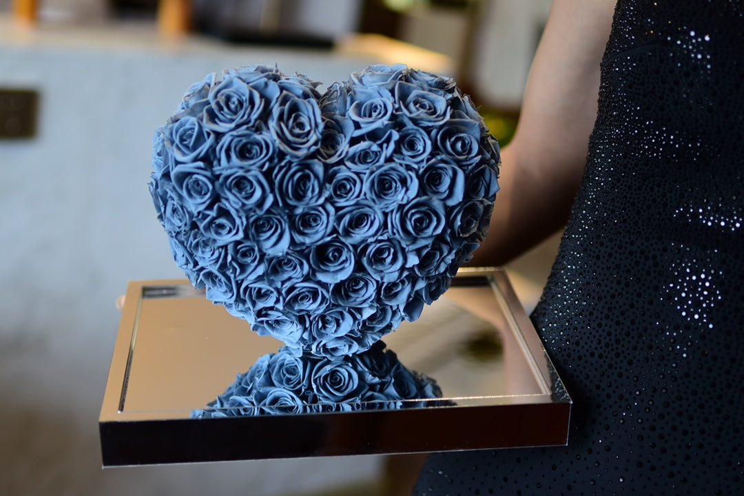 Luxury Eternal Blooming Rose Encased in a Crystal Clear Heart - Elegant Anniversary Gift for Her, Mother's Day Present