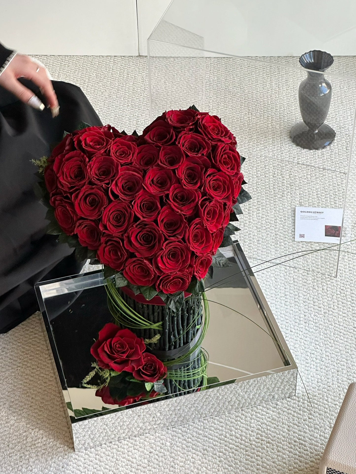 Eternal Love Red Rose Heart - Lasting Artful Gift for Valentine‘s Day & Anniversary