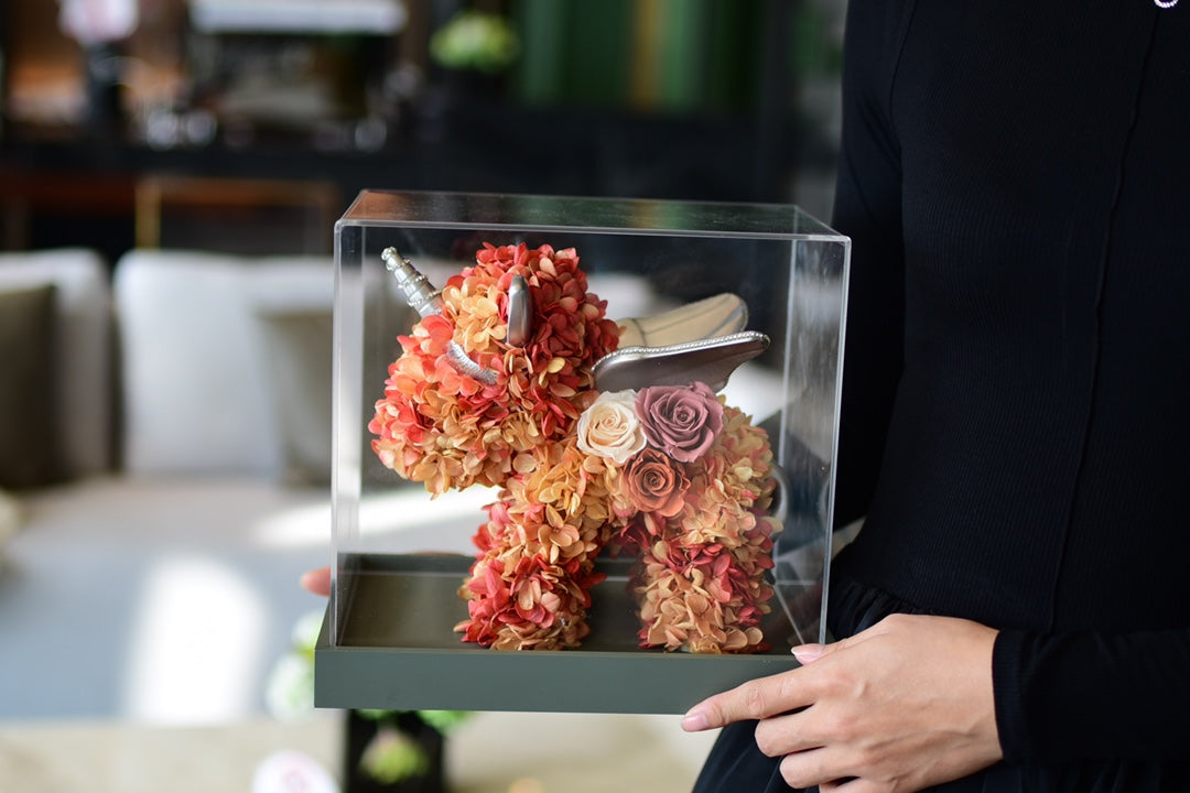 Premium Eternal Unicorn Collection - Handcrafted with Preserved Roses, A Stunning Statement Piece for Any Room