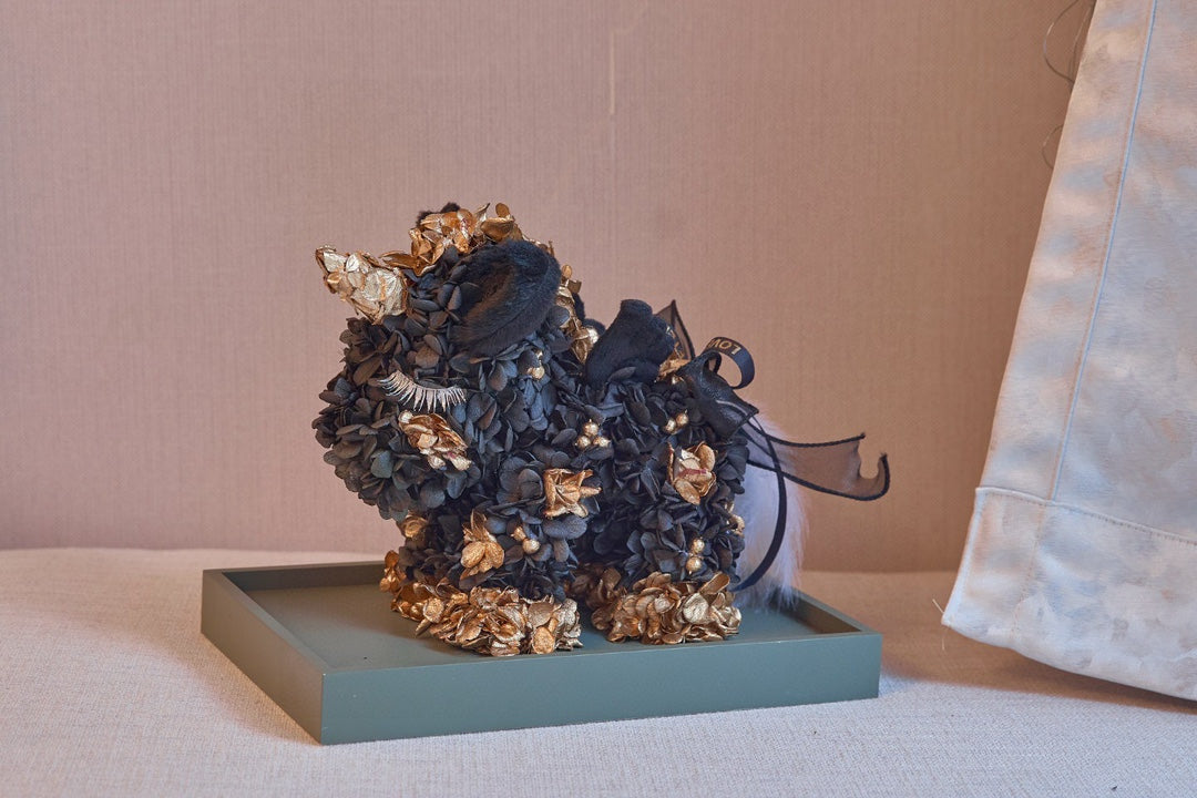 Personalized Unicorn with Preserved Flowers - Custom Name Gift for Baby Shower, Christmas, Special Occasions