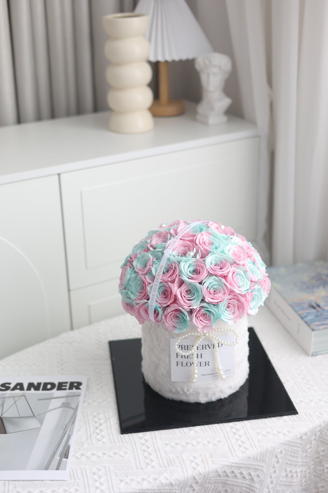 Preserved Flower Rose Hug Bucket - Long-Lasting Beauty, Eternal Love Token, Perfect Gift for Girlfriend & Wife