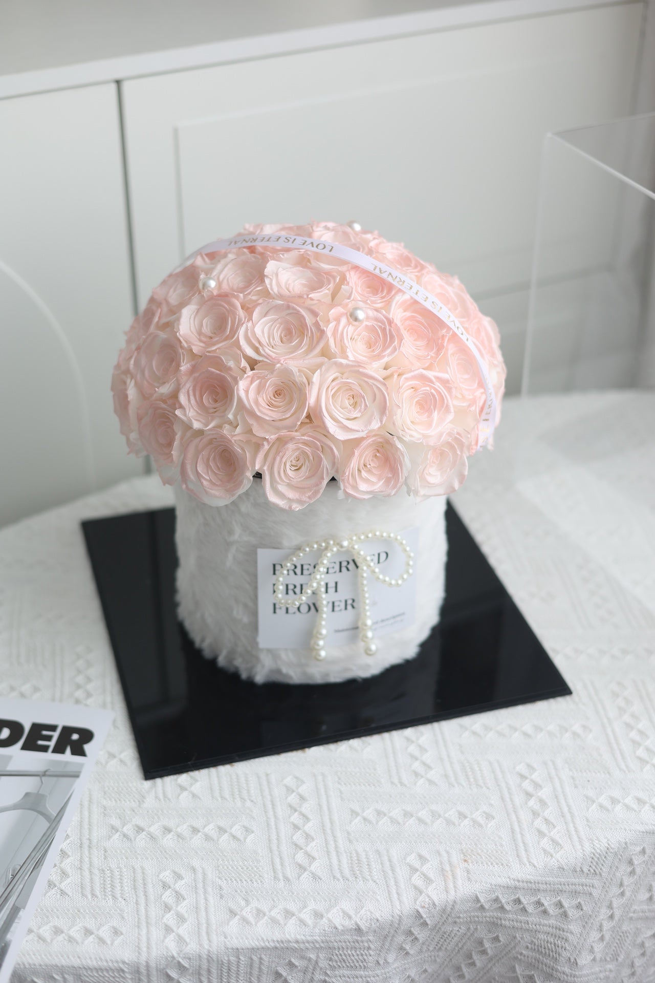 Preserved Flower Rose Hug Bucket - Long-Lasting Beauty, Eternal Love Token, Perfect Gift for Girlfriend & Wife