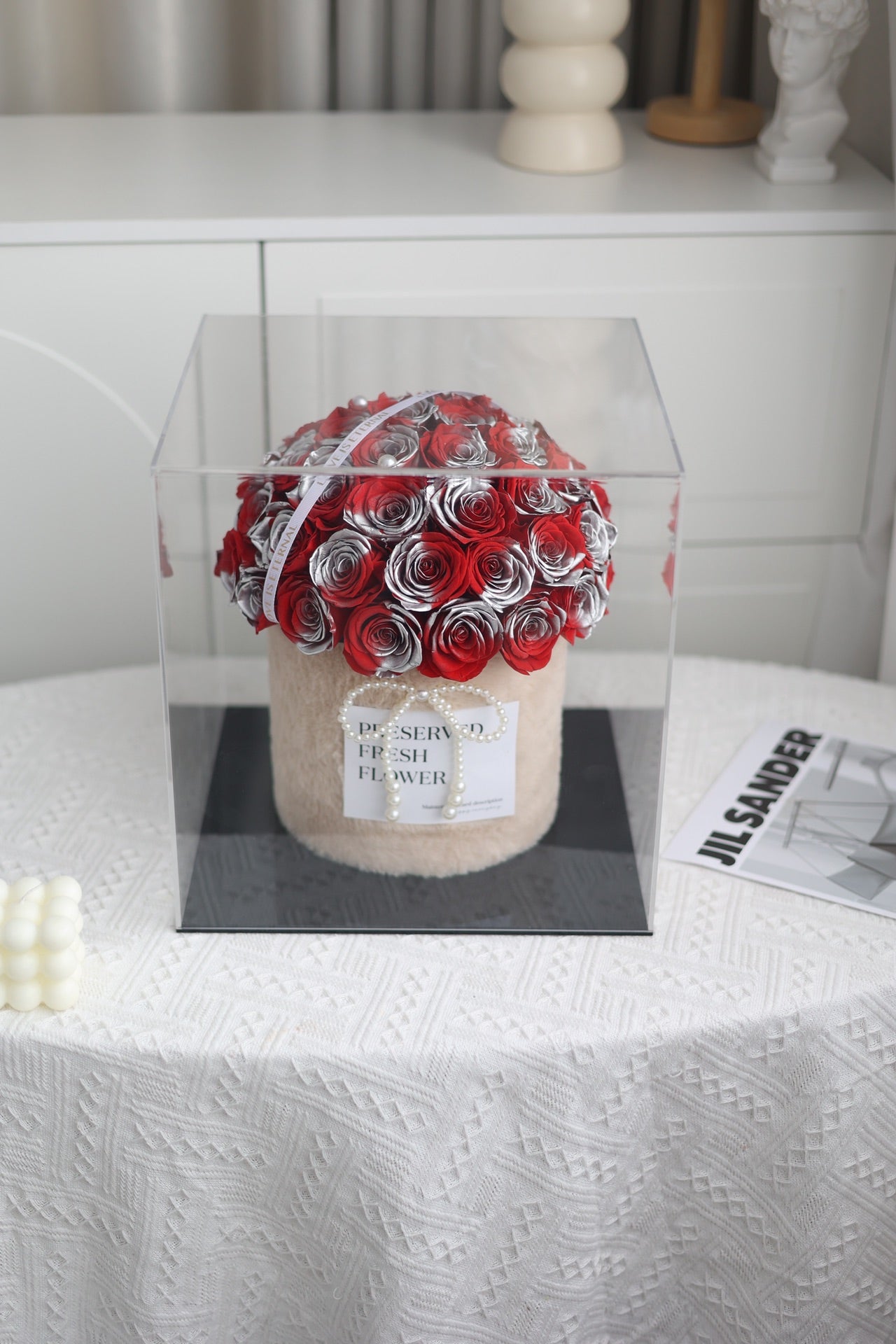 Preserved Flower Rose Hug Bucket - Long-Lasting Beauty, Eternal Love Token, Perfect Gift for Girlfriend & Wife