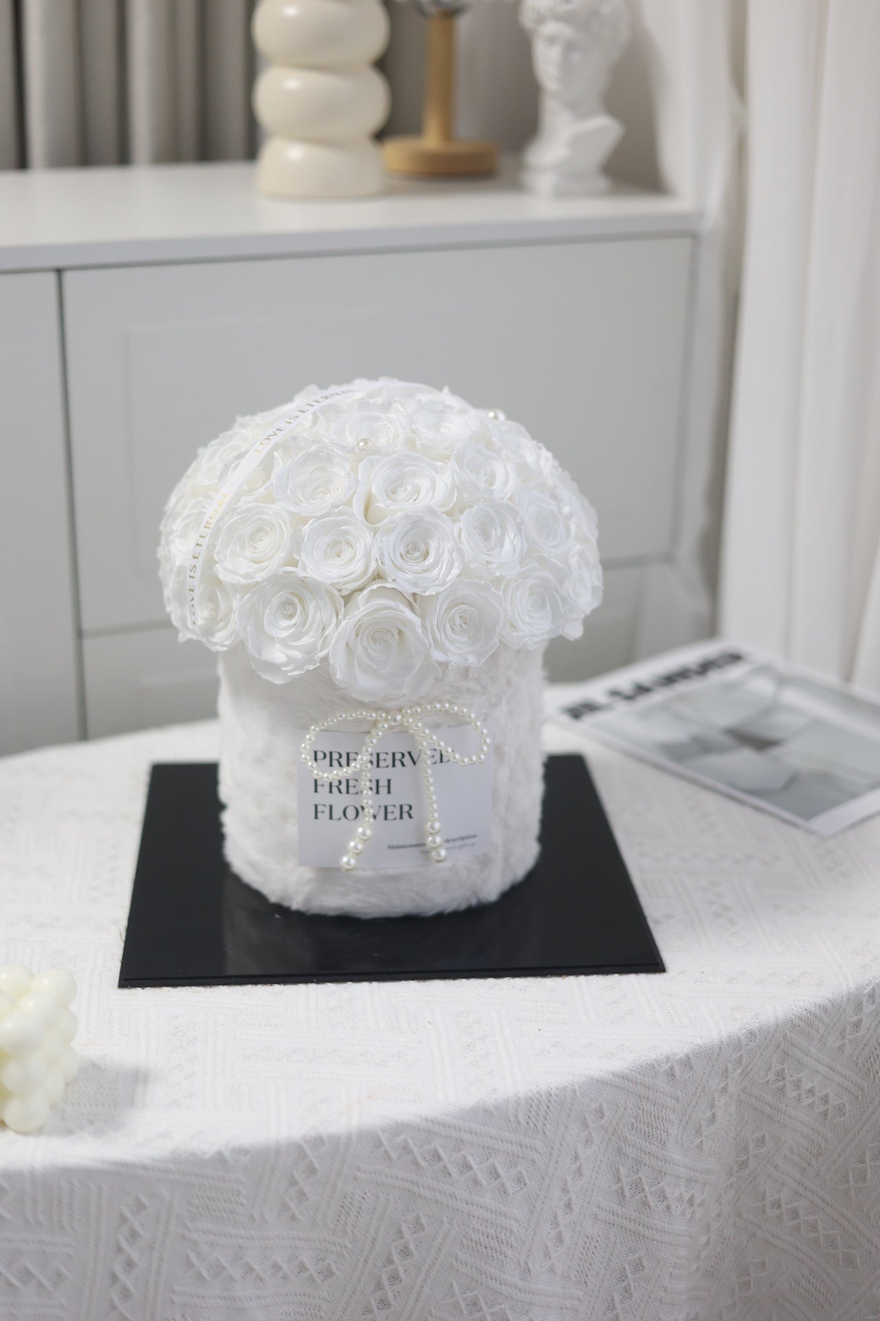 Luxury Preserved Rose Hug Bucket - Everlasting Blooms, Timeless Affection Gift, Great for Christmas & Valentine's Day