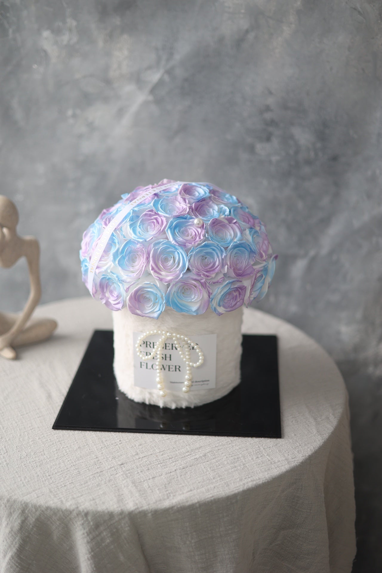 Luxury Preserved Rose Hug Bucket - Everlasting Blooms, Timeless Affection Gift, Great for Christmas & Valentine's Day