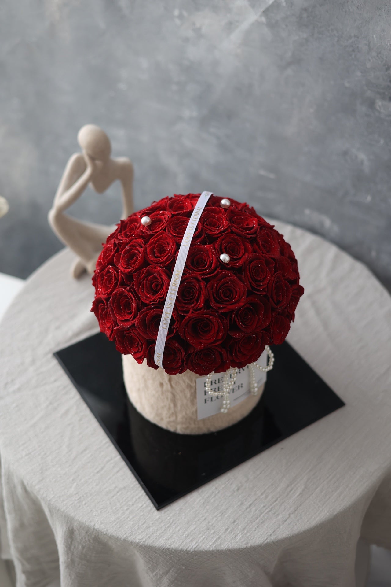 Preserved Rose Hug Bucket - Eternal Flowers, Forever Love Gift, Suitable for Her (Mom, Wife, Girlfriend) on Any Occasion