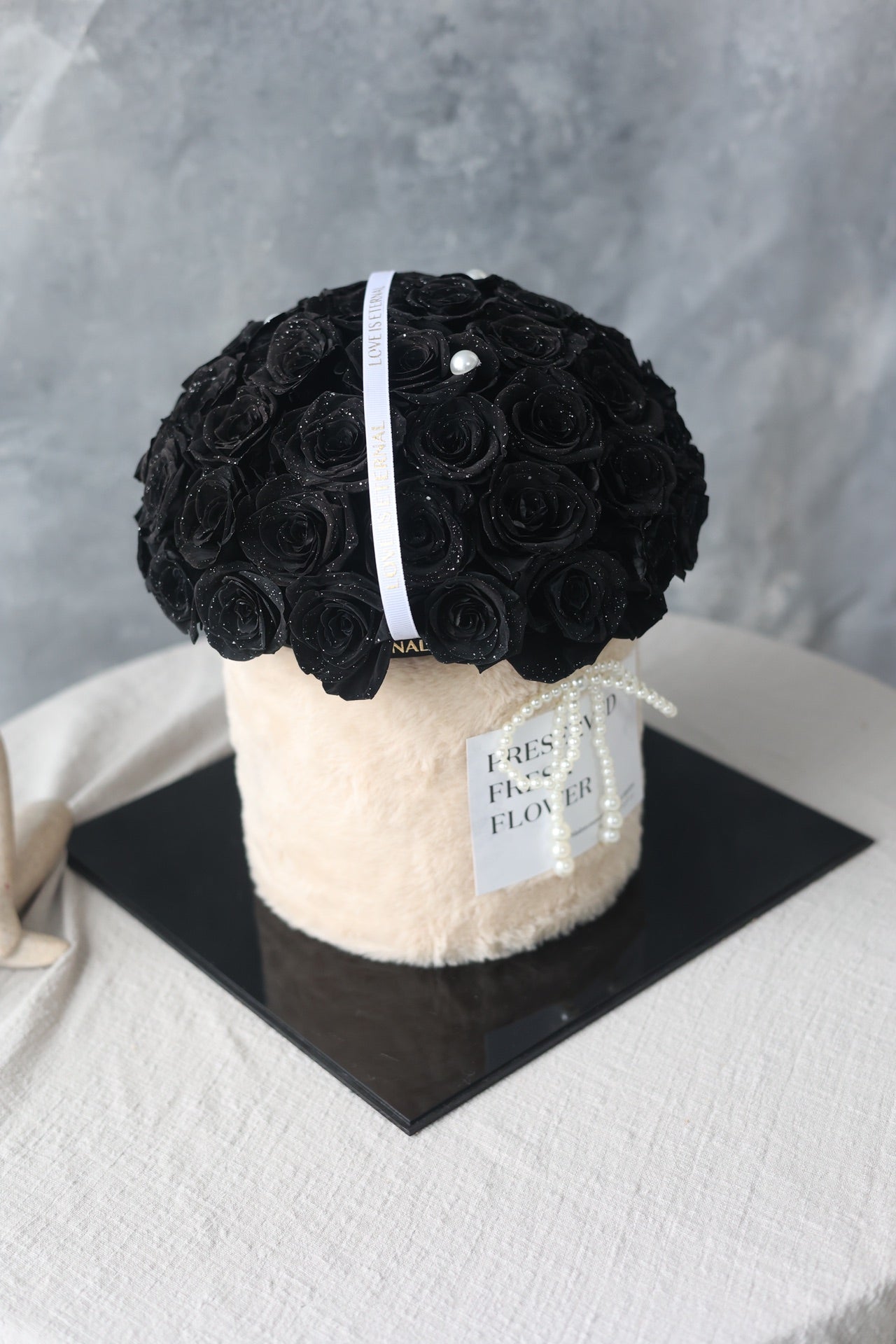 Preserved Rose Hug Bucket - Eternal Flowers, Forever Love Gift, Suitable for Her (Mom, Wife, Girlfriend) on Any Occasion