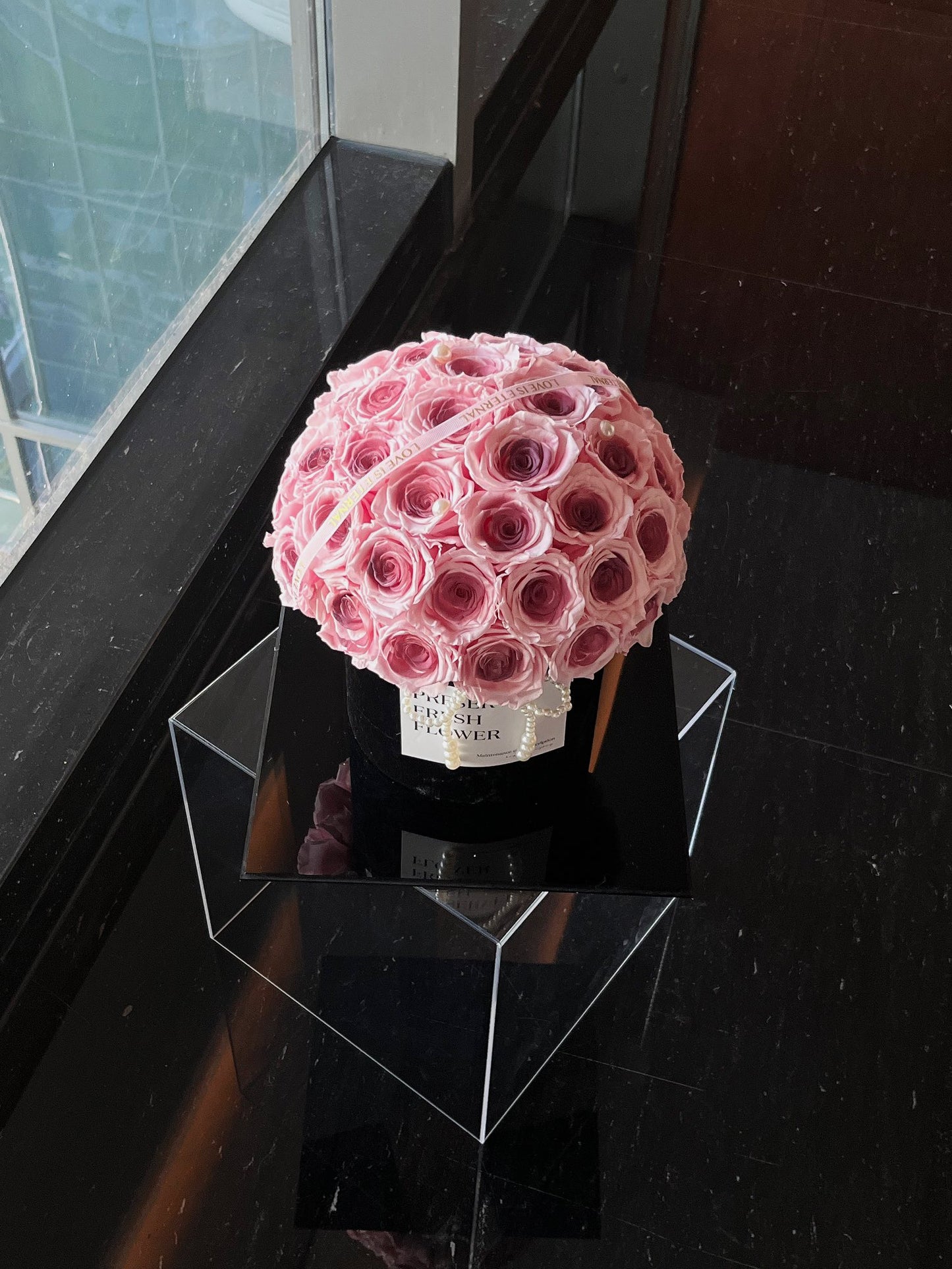 Preserved Rose Hug Bucket with Eternal Blooms - Long-Lasting Gift for Her, Ideal for Valentine's Day, Mother's Day & Christmas