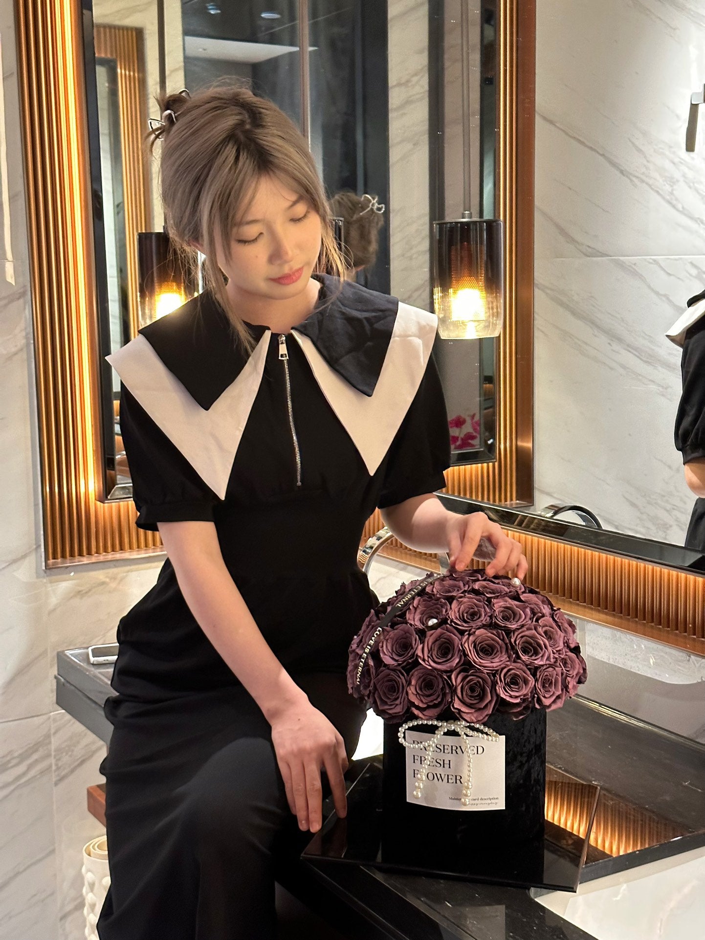 Premium Everlasting Rose Hug Bucket - Preserved Flowers, Timeless Love Gift, Great for Wife, Girlfriend & Mom