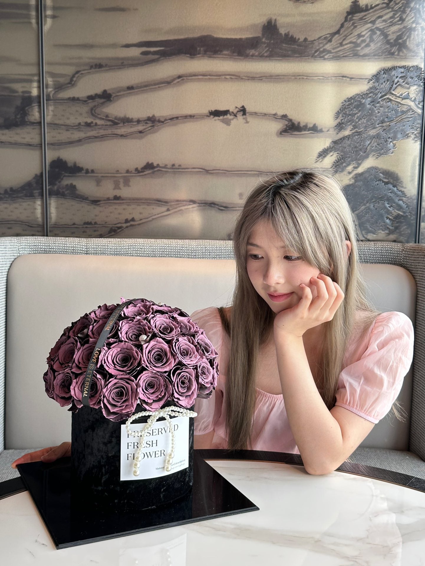 Premium Everlasting Rose Hug Bucket - Preserved Flowers, Timeless Love Gift, Great for Wife, Girlfriend & Mom