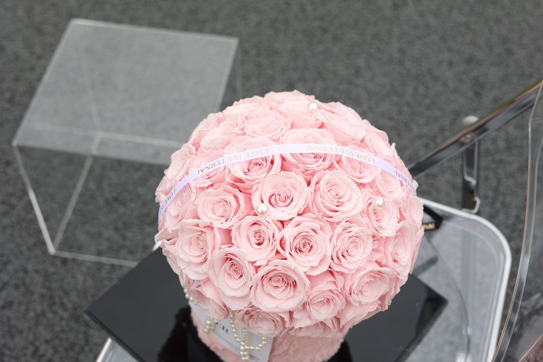 Long-Lasting Rose Hug Bucket (Preserved) - Timeless Token of Love, Thoughtful Gift for Her on Any Special Occasion