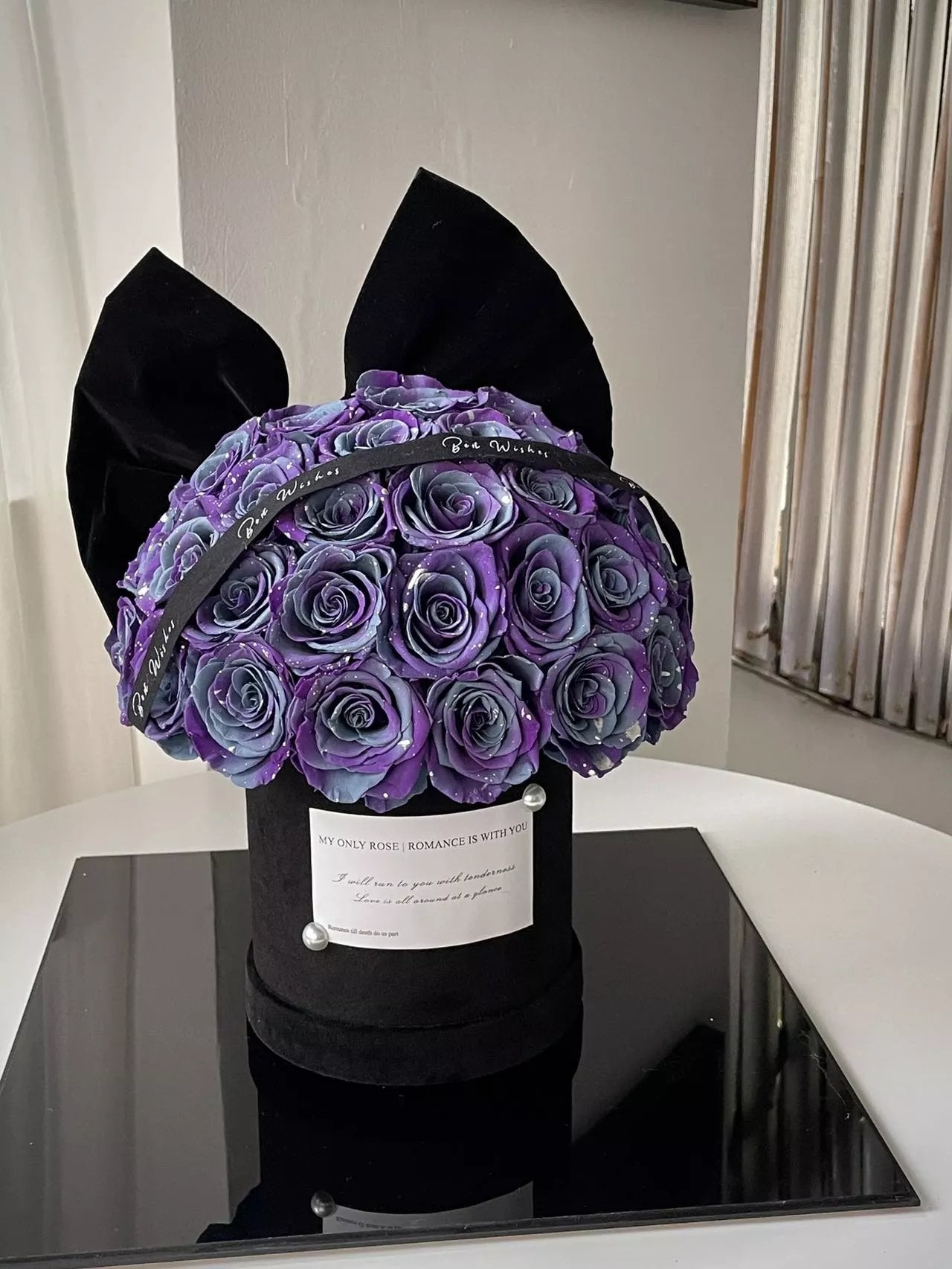 Long-Lasting Rose Hug Bucket with Preserved Flowers - Forever Affection Gift, Perfect for Valentine's Day & Anniversary