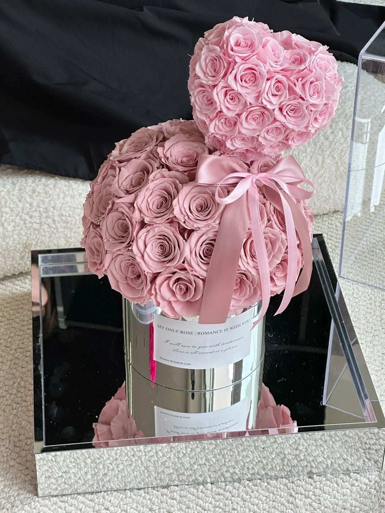 Handmade Everlasting Rose Hug Bucket - Preserved Flowers, Eternal Love Gift, Perfect for Girlfriend & Wife