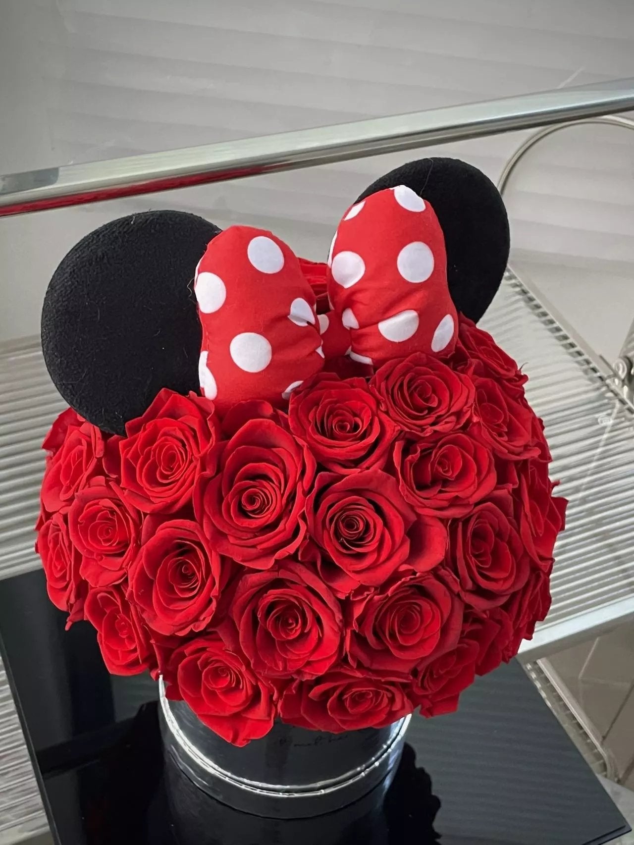 Premium Preserved Rose Hug Bucket - Eternal Flower Arrangement, Thoughtful Gift for Mom, Symbol of Forever Love