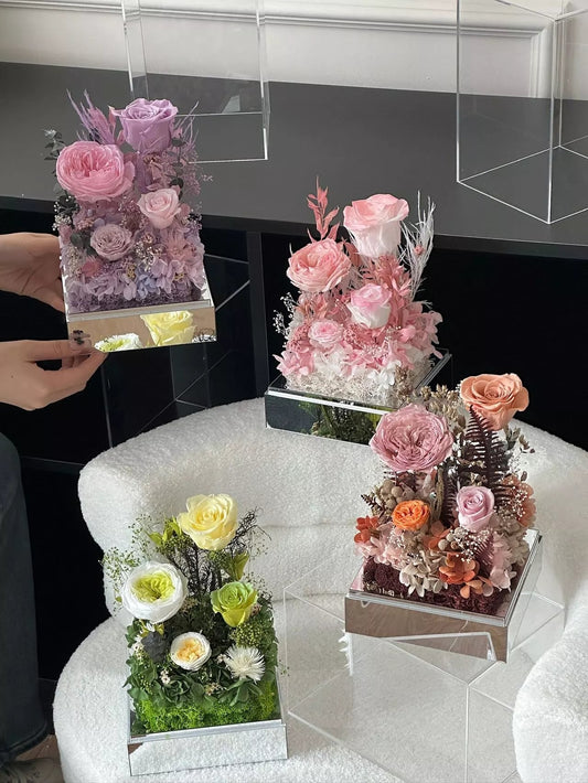 High-end gift box acrylic preserved rose flower ornaments birthday gift Valentine's Day gift for female friends