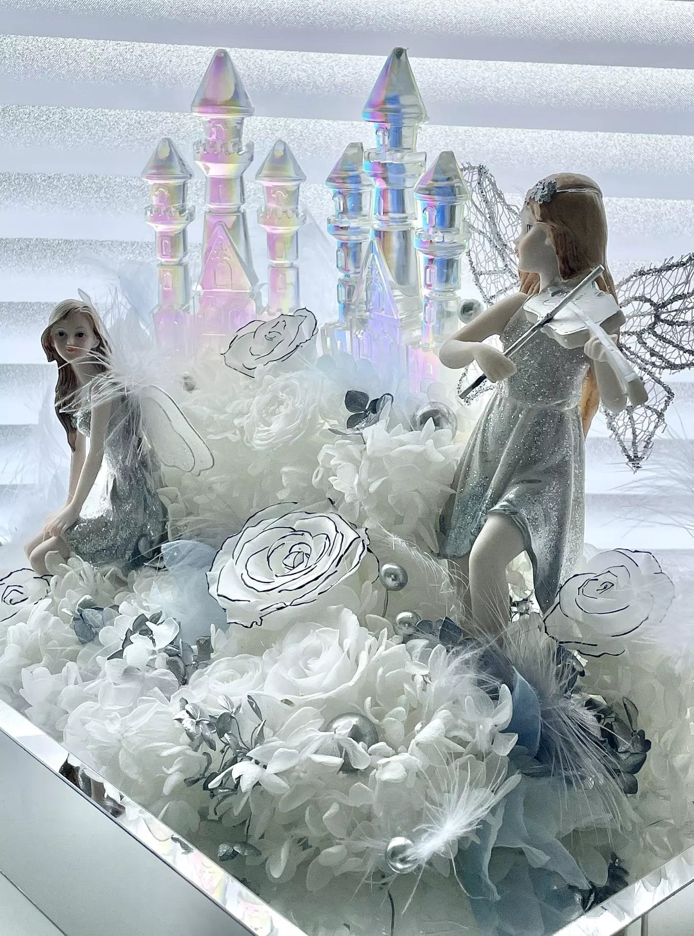 Roses, hydrangeas and angel garden castle for girlfriend proposal gift ornaments