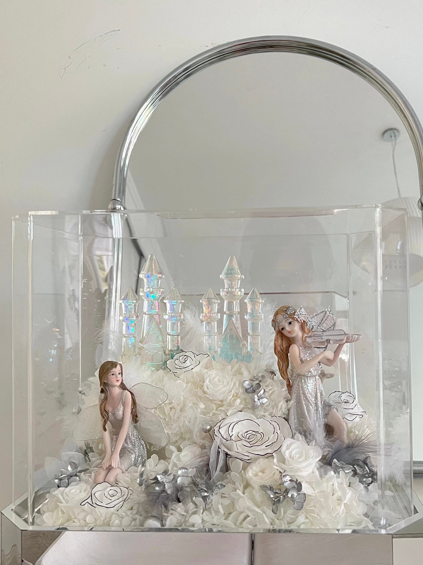 Roses, hydrangeas and angel garden castle for girlfriend proposal gift ornaments