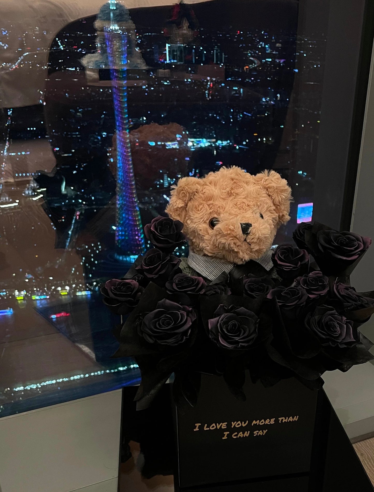 KIARA trendy flower factory Chinese Valentine's Day gift preserved flower rose teddy bear garden ornaments gift for girlfriend