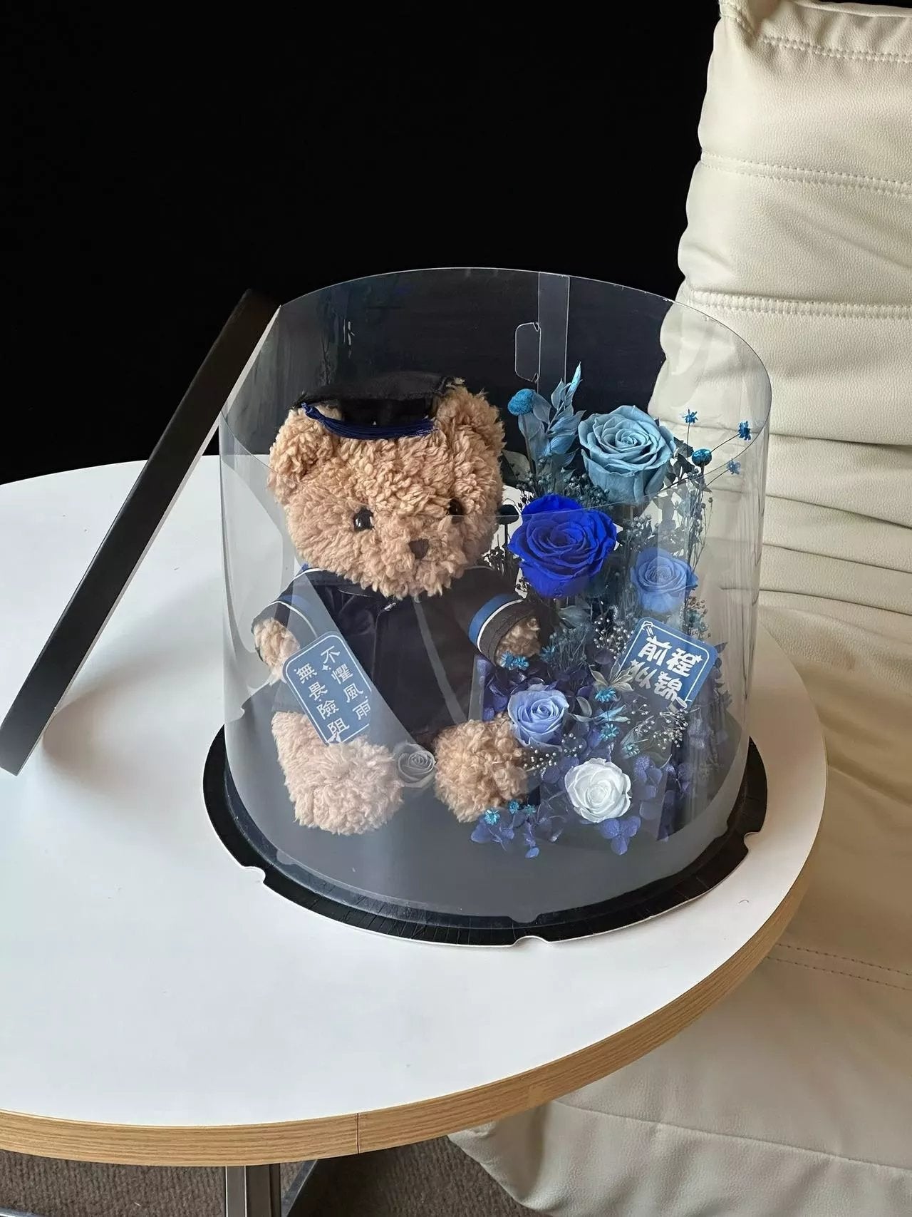 Teddy bear and eternal rose combination graduation season flower doll gift birthday gift Bijie gift