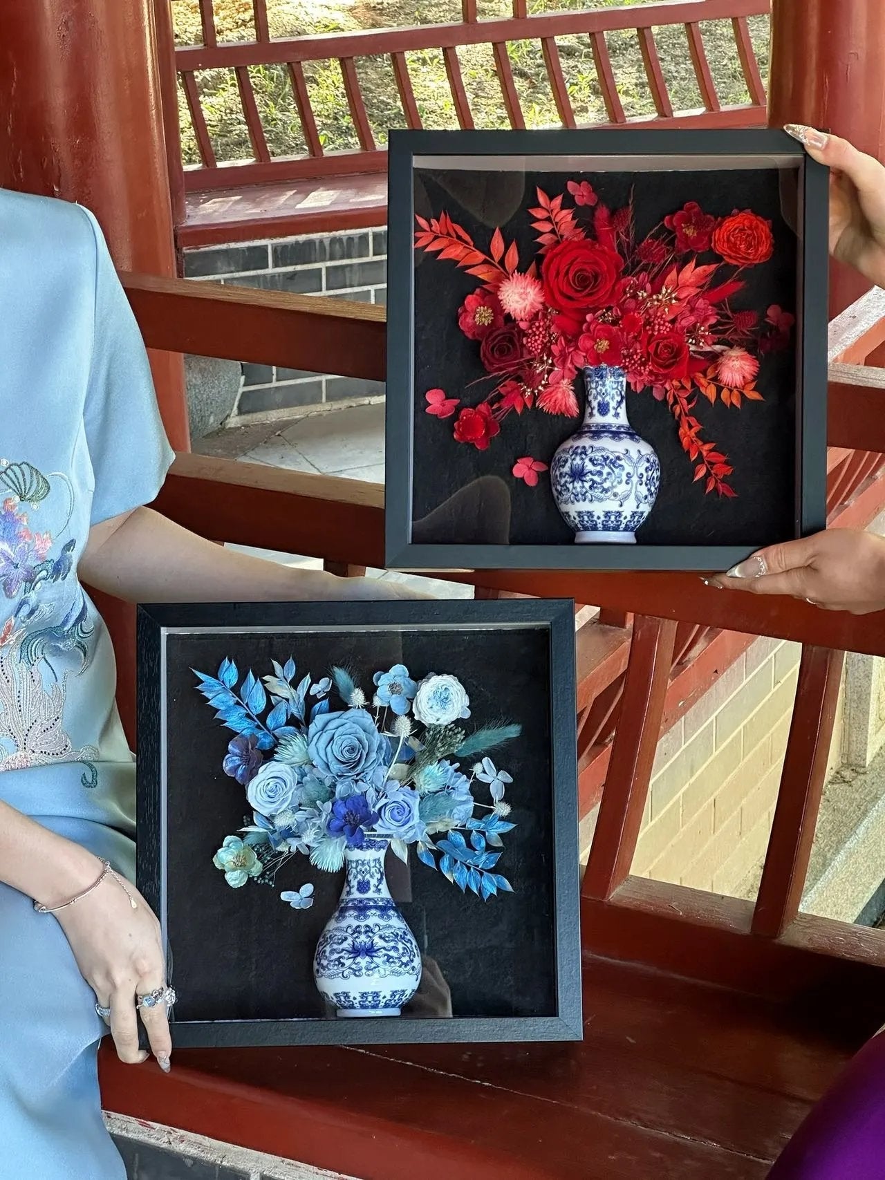 Blue and white porcelain vase preserved flower photo frame DIY handmade preserved flower gift for Mother's Day birthday gift