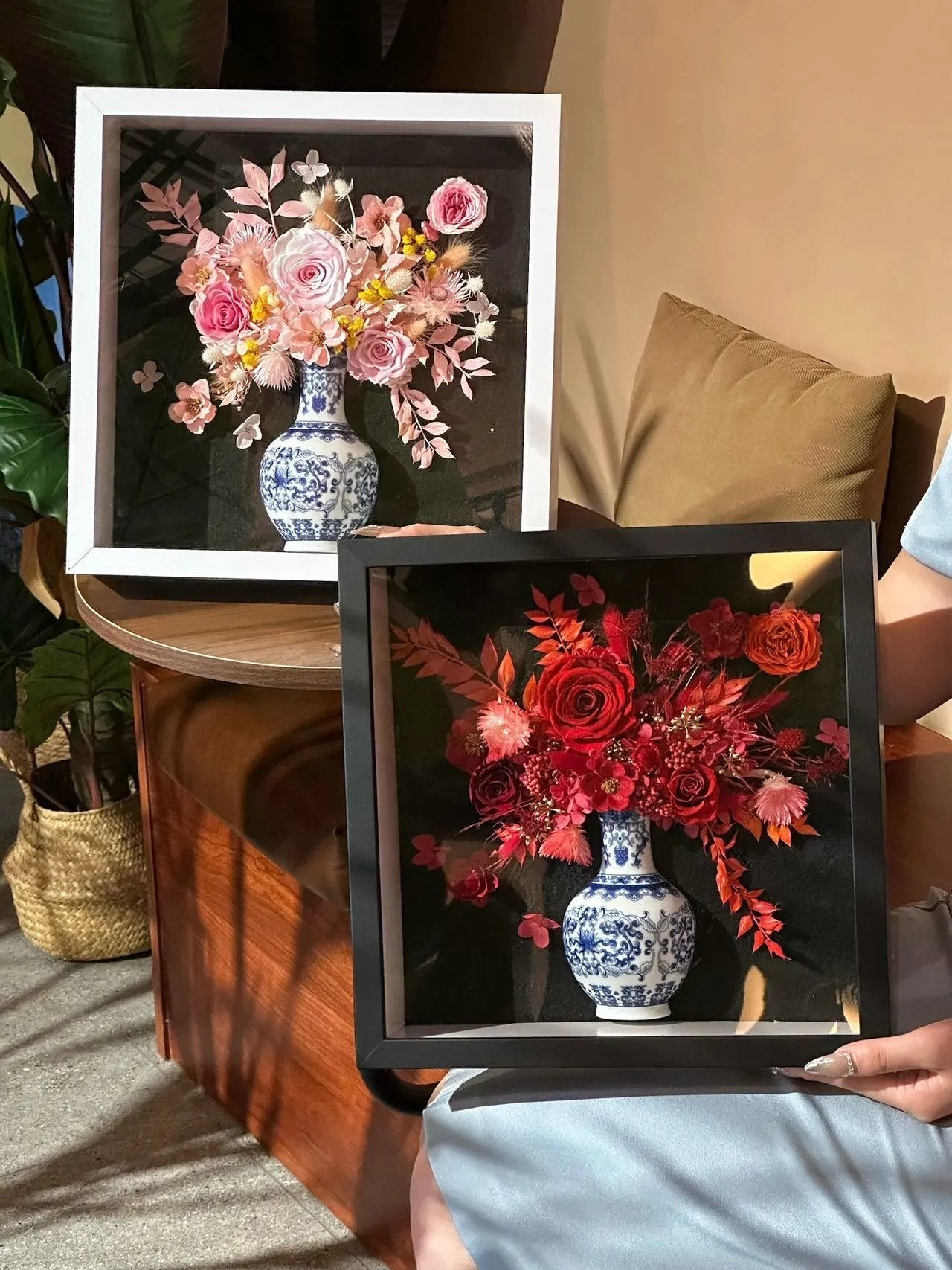 Blue and white porcelain vase preserved flower photo frame DIY handmade preserved flower gift for Mother's Day birthday gift