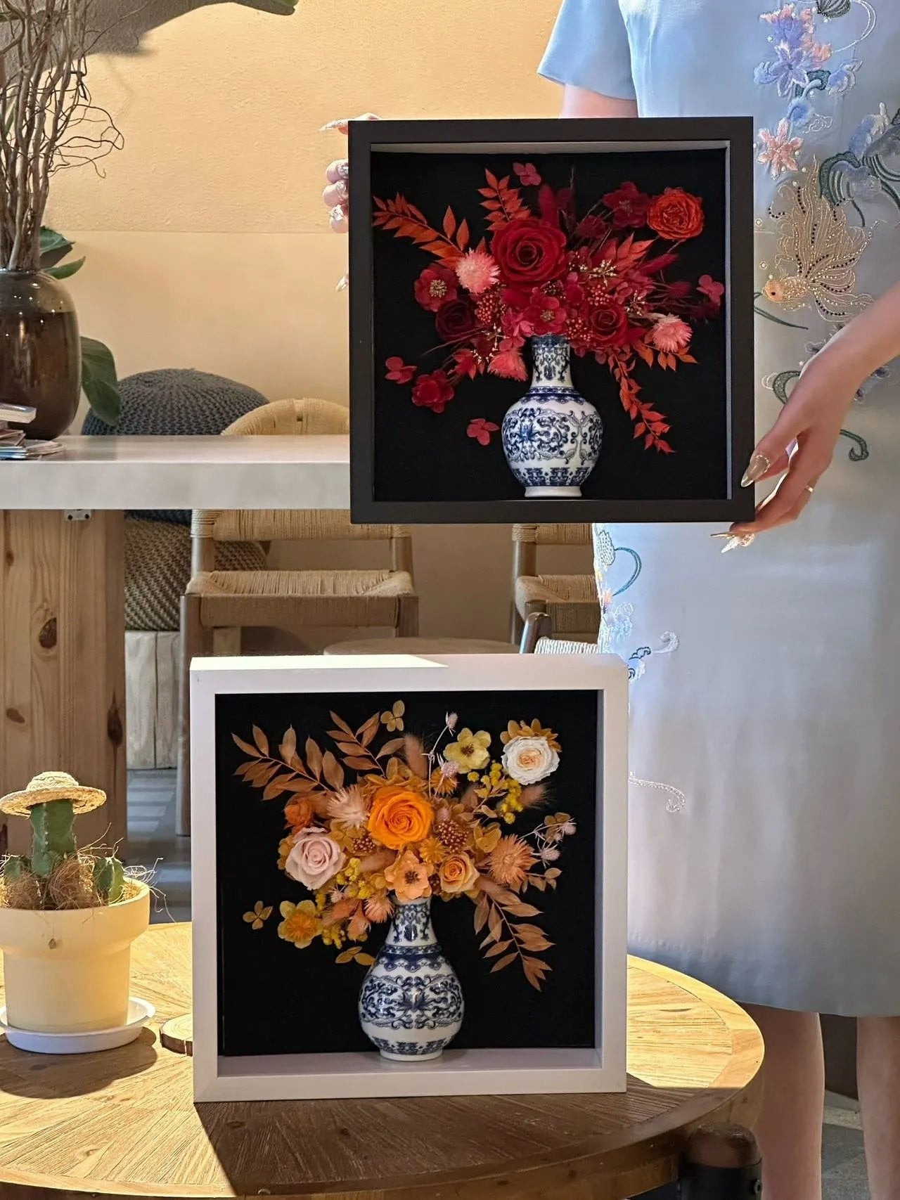 Blue and white porcelain vase preserved flower photo frame DIY handmade preserved flower gift for Mother's Day birthday gift