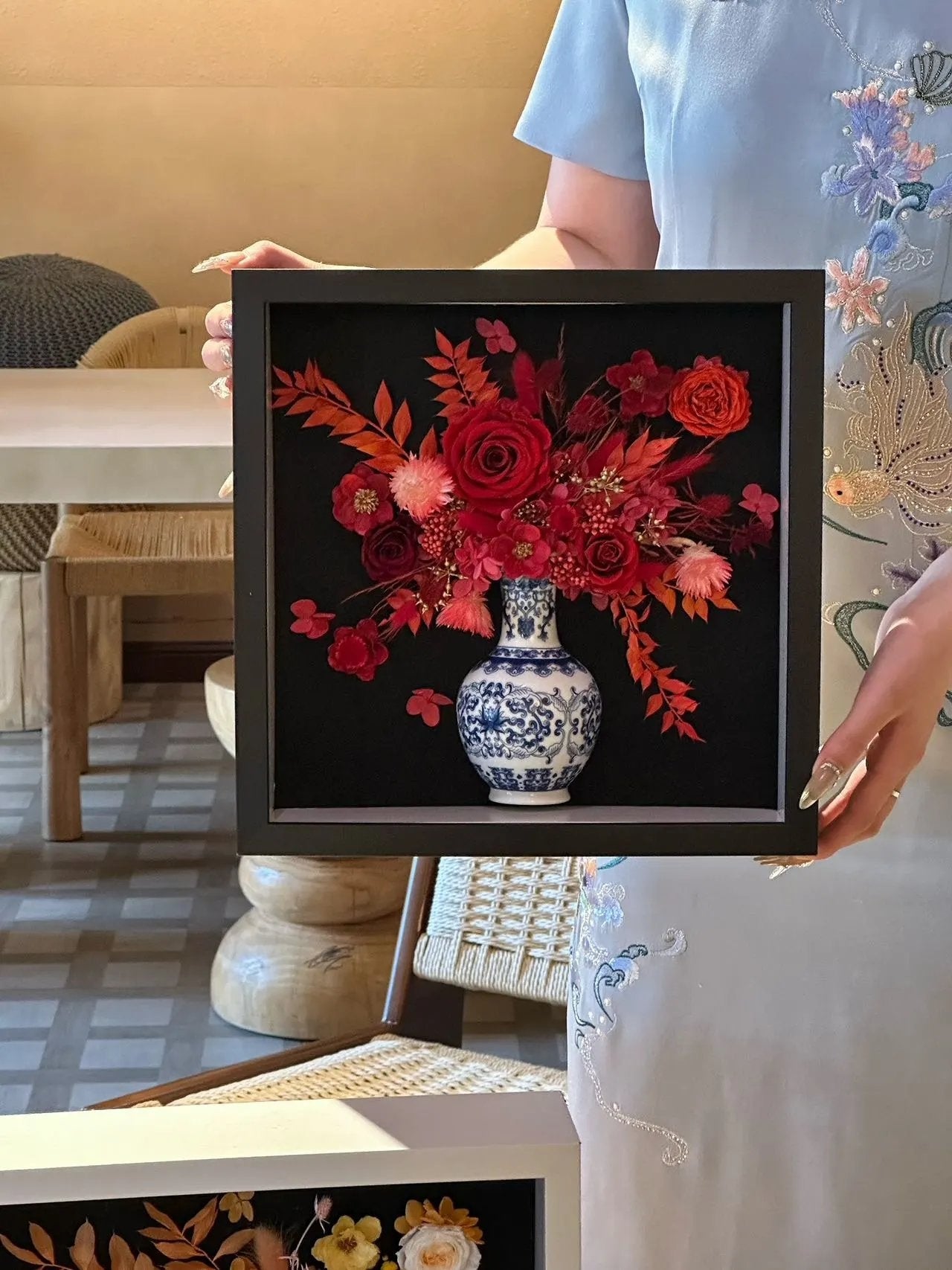 Blue and white porcelain vase preserved flower photo frame DIY handmade preserved flower gift for Mother's Day birthday gift