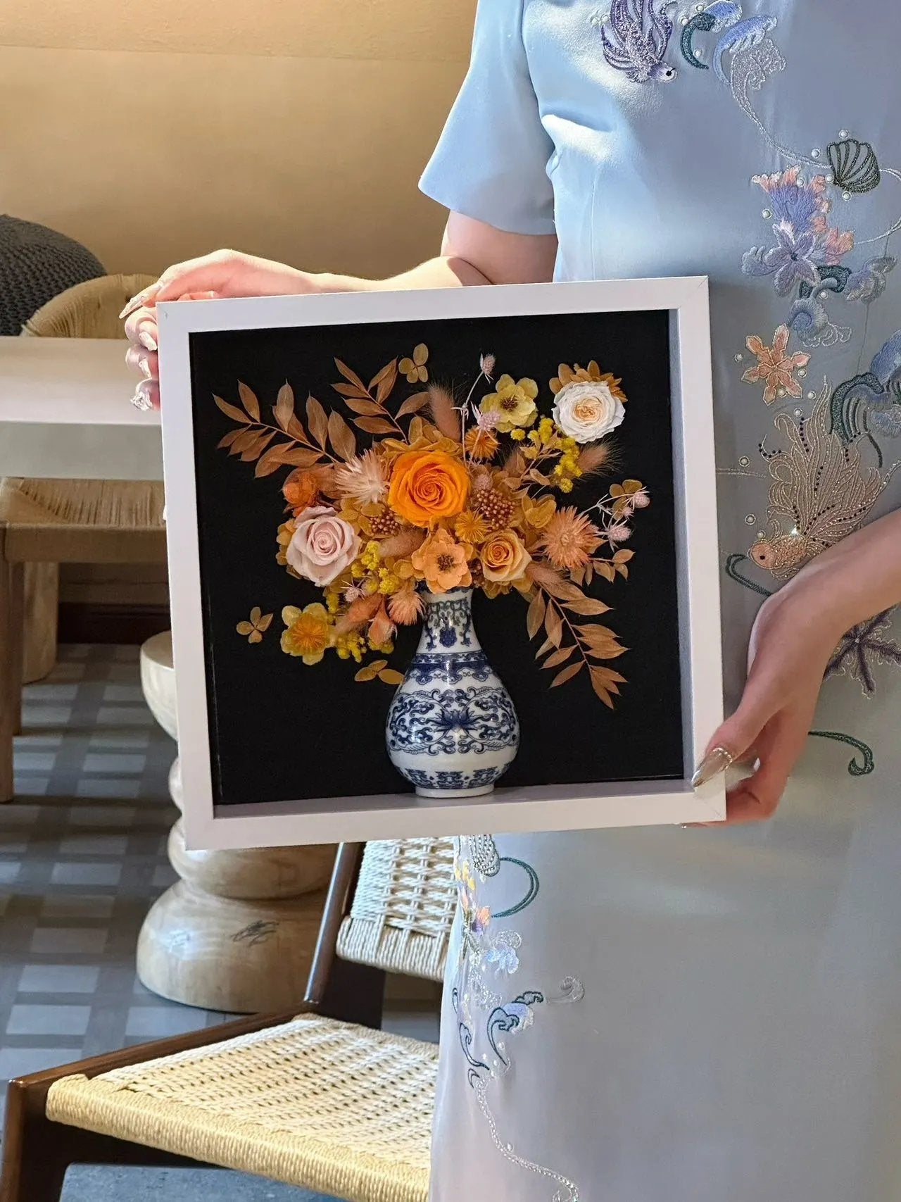 Blue and white porcelain vase preserved flower photo frame DIY handmade preserved flower gift for Mother's Day birthday gift