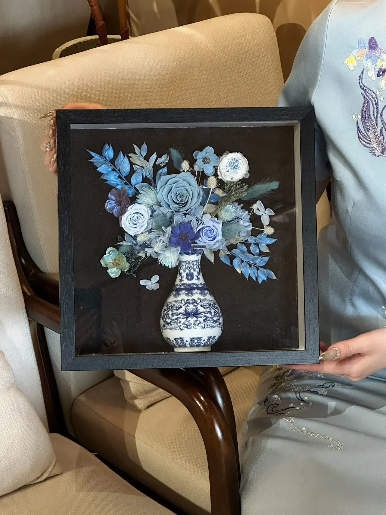 Blue and white porcelain vase preserved flower photo frame DIY handmade preserved flower gift for Mother's Day birthday gift